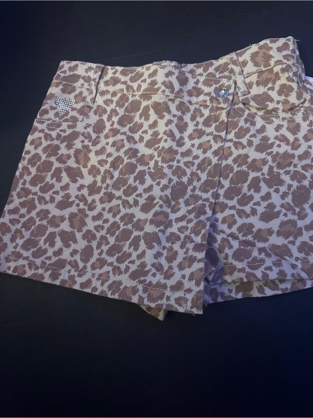 G by Guess Girls Beige and White Leopard Print Skort